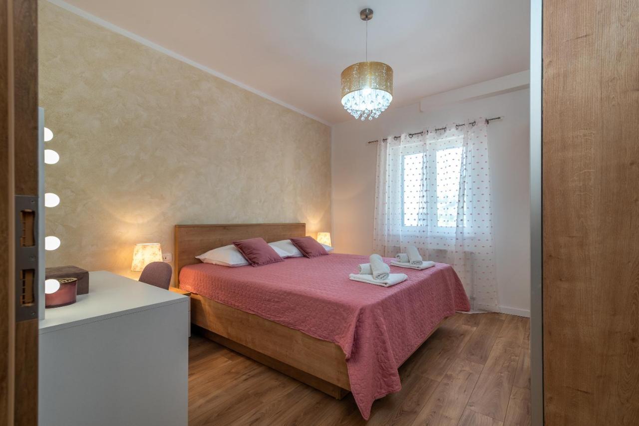 Apartments Villa Magdalena トロギール エクステリア 写真