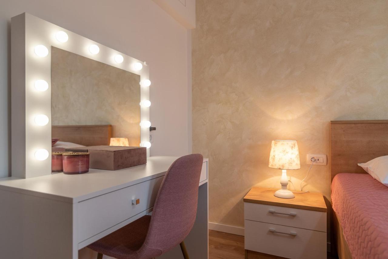 Apartments Villa Magdalena トロギール エクステリア 写真