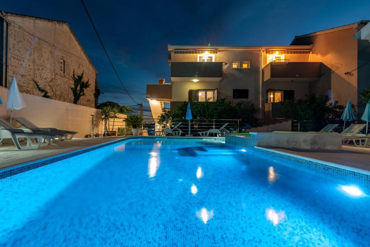 Apartments Villa Magdalena トロギール エクステリア 写真