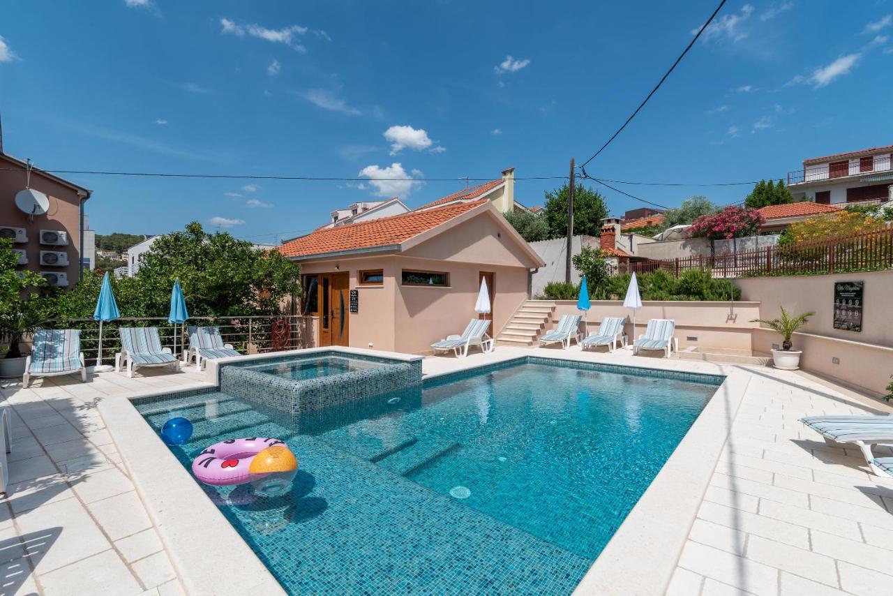 Apartments Villa Magdalena トロギール エクステリア 写真