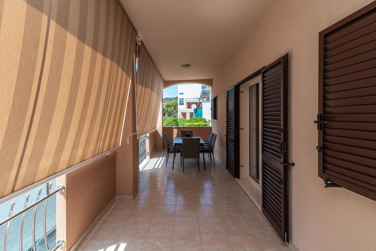 Apartments Villa Magdalena トロギール エクステリア 写真