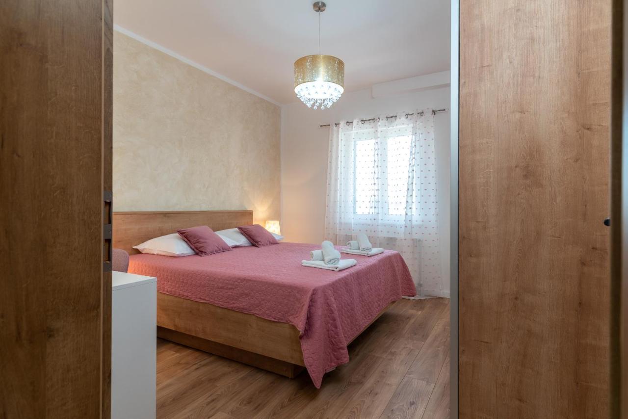 Apartments Villa Magdalena トロギール エクステリア 写真